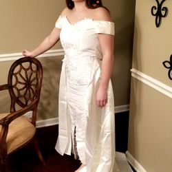 Custom Bridal Dress , Size 7 Really Not Sure  Thumbnail