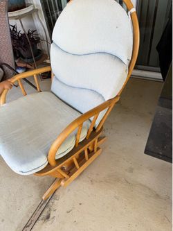 Solid Wood Glider Rocking Chair with Cushions