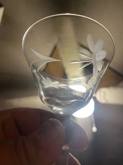 intage cocktail glass w fancy design x1
