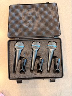 Shure Beta 58A Professional Vocal Microphone Set (3)