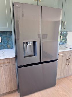 LG 26 cu. ft. Smart Counter-Depth MAX French Door Refrigerator.