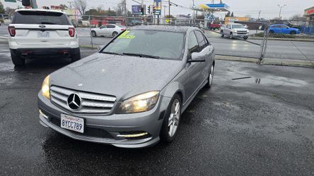 2011 Mercedes-Benz C 300