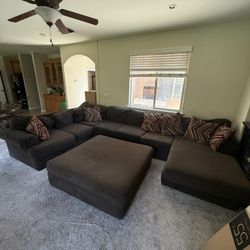 Couch | NEED IT GONE