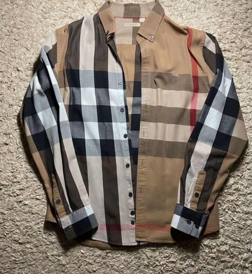 Burberry Dress Shirt M