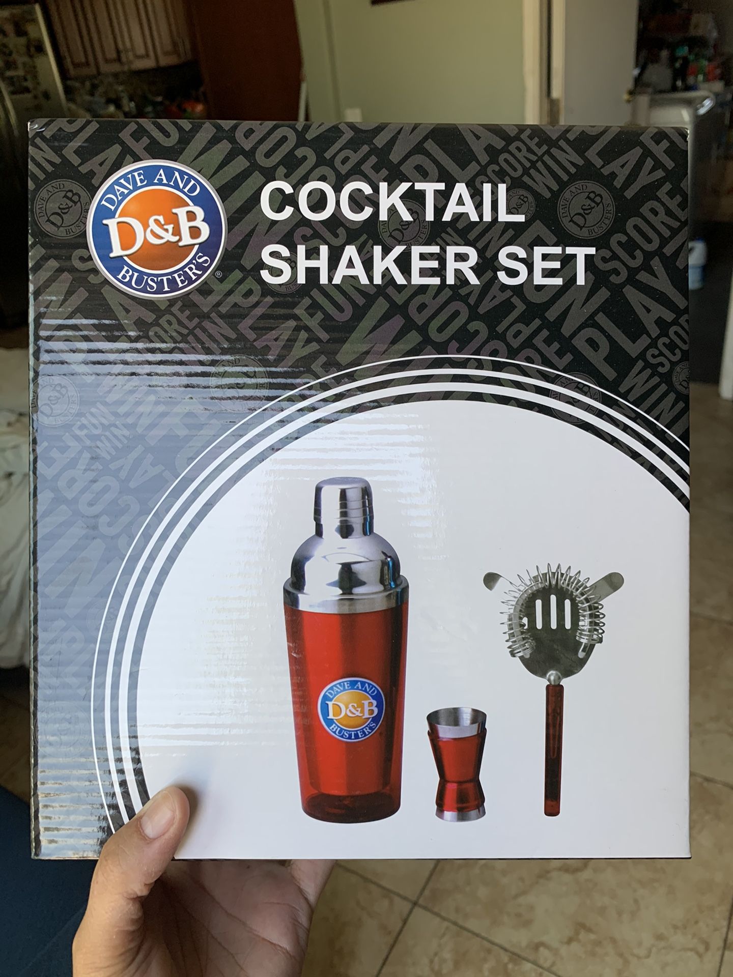 Dave n busters shaker set
