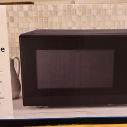 Mainstays Microwave – Like New w/ Box – $50