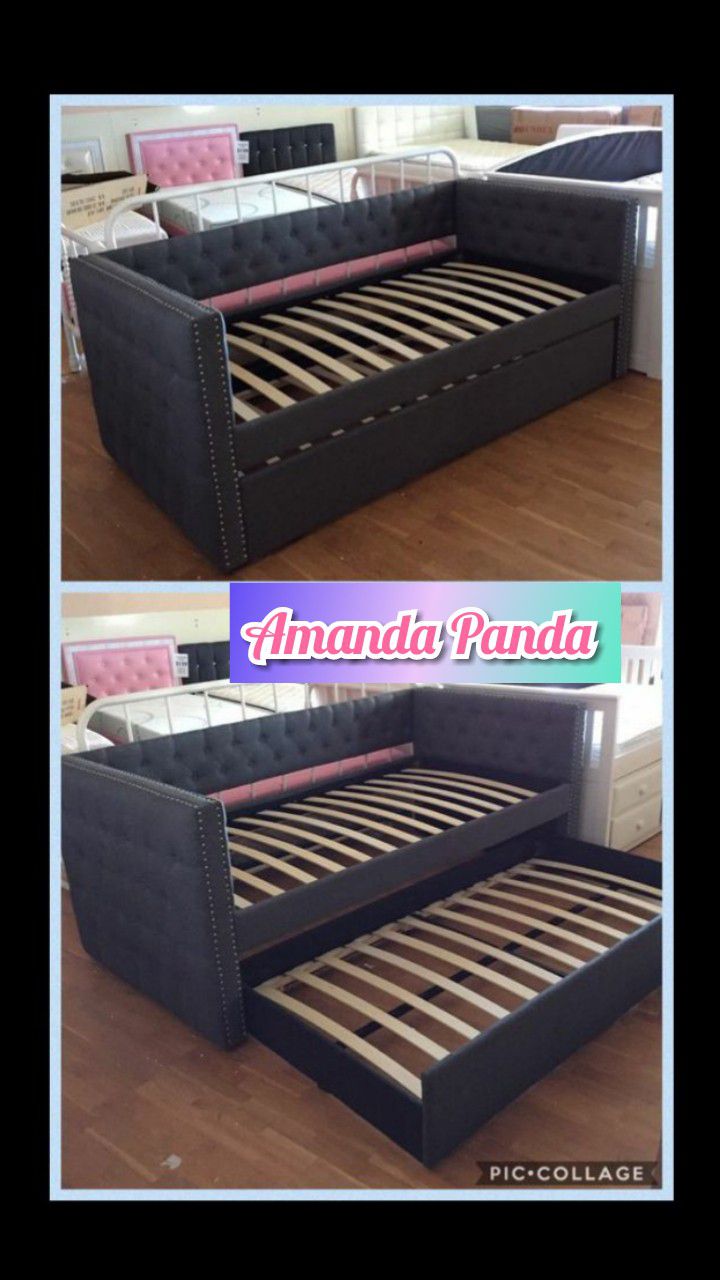 Twin day bed with trundle