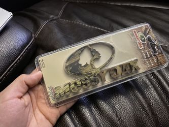 Mossy Oak Emblems 2 Pack Camo Logo MEM2002 Emblem Decal 