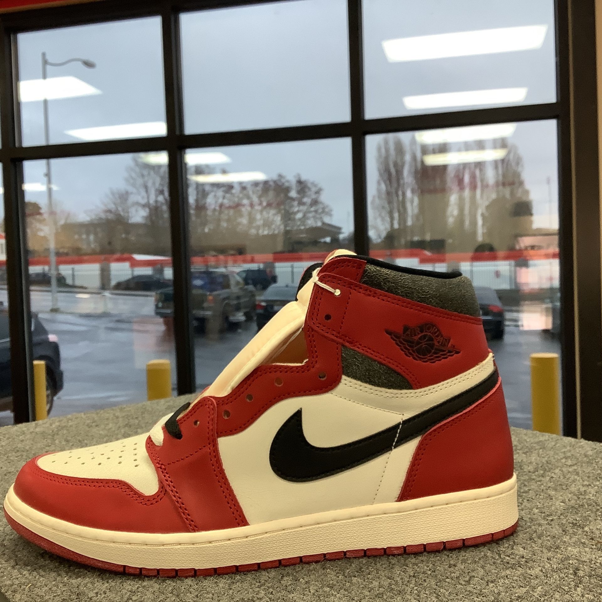 Jordan 1 Retro High OG Chicago “Lost and Found”