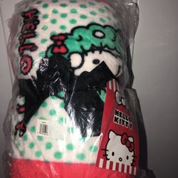 Hello Kitty Christmas Blanket