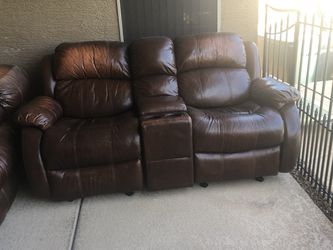 Loveseat that reclines
