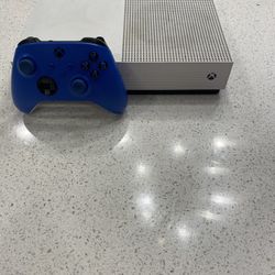 Xbox One S - With Xbox Blue Controller