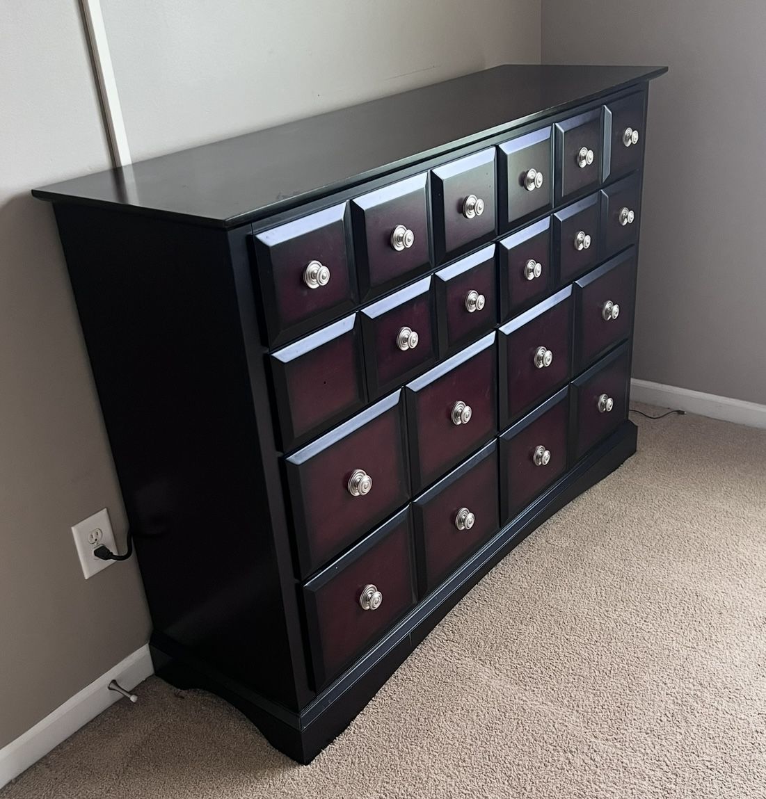 Large 8 Drawer Dresser