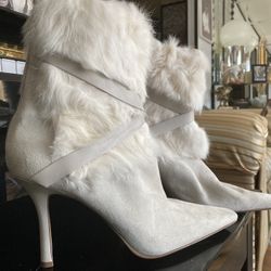 Nine West --8.5sz -Back Zip  2.5"  Heel 