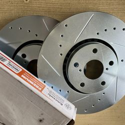 Lexus GS350 07-11 Front Drill Slot Rotors Ceramic Pads