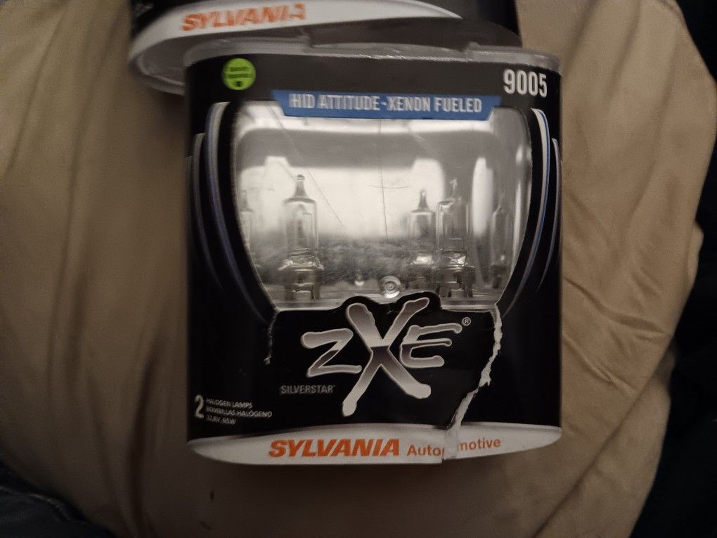 Zxe Headlight And Brake Light