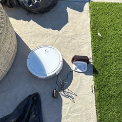 Working Bissell Robot Vacuum 120 OBO