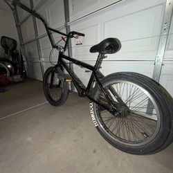 fit bike co bmx bike taking offers and need sm1 who can pick up 