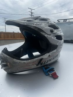 Specialized Deviant Carbon Fiber Bike Helmet