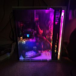 Selling PC And Monitors Read Description!