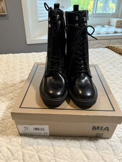 MIA Boots