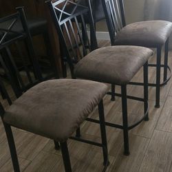 4 BAR Stools