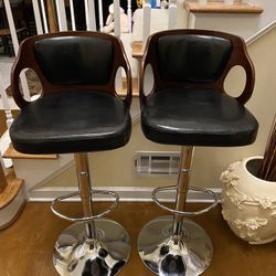 Bar Stools 