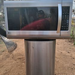 LG MICROWAVE OVEN