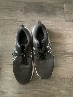 ASICS running trainers