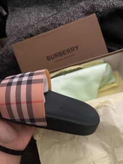 Burberry slides size 35(5US)