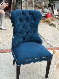 4 Chairs