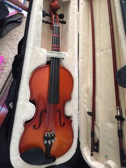 1/4 Violin with case