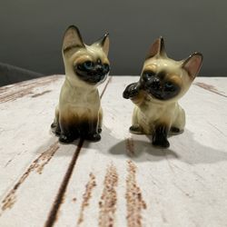 VINTAGE BRINNS BONE CHINA SIAMESE KITTENS