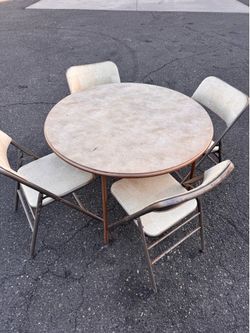Round Folding Table and 4 Folding Chairs