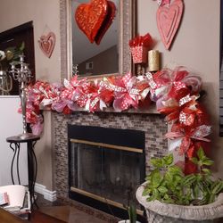 Valentine's Garland. 9ft