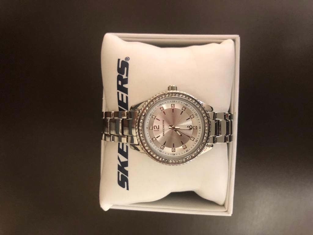 Ladies skaches watch
