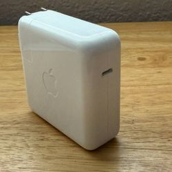Original Apple USB C Charger
