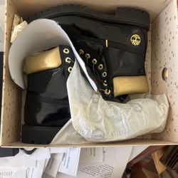 Timberland Black Leather Size 9. Limited Edition 