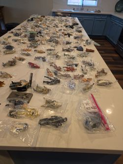 Large Lot of Star Wars Action Figures , Sell individually or lot
