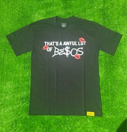 Alcos besos collab tee