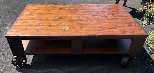 Industrial Wood & Metal Coffee Table on Casters – Lower Shelf