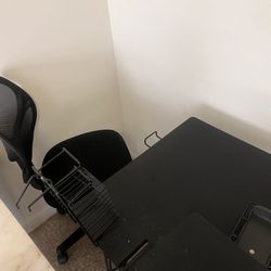Gaming Desk And Desk Chair 