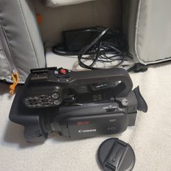 Canon XA11 HD Flash Memory Premium Camrecorder-Black