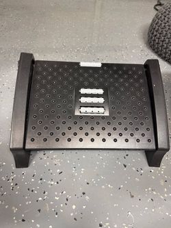 🦶 Under-Desk Footrest with Massage Rollers – Used