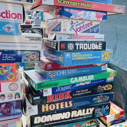 Vintage Games, Board Games, Lincoln Logs, Lot of 40