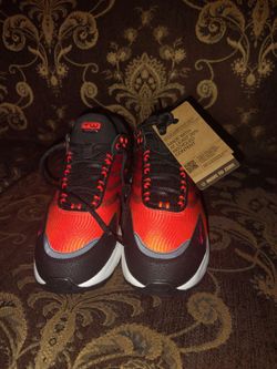 Brand New Nike AIR M AX  8 M 6.5 W