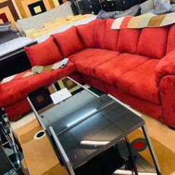 Darcy Salsa RAF Sectional /couch /Living room set