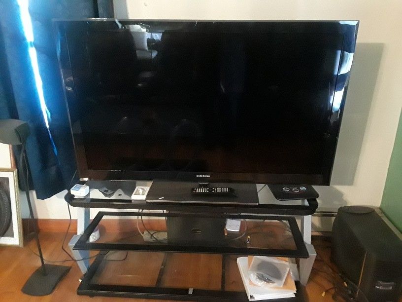 Samsung TV 55 Inches.