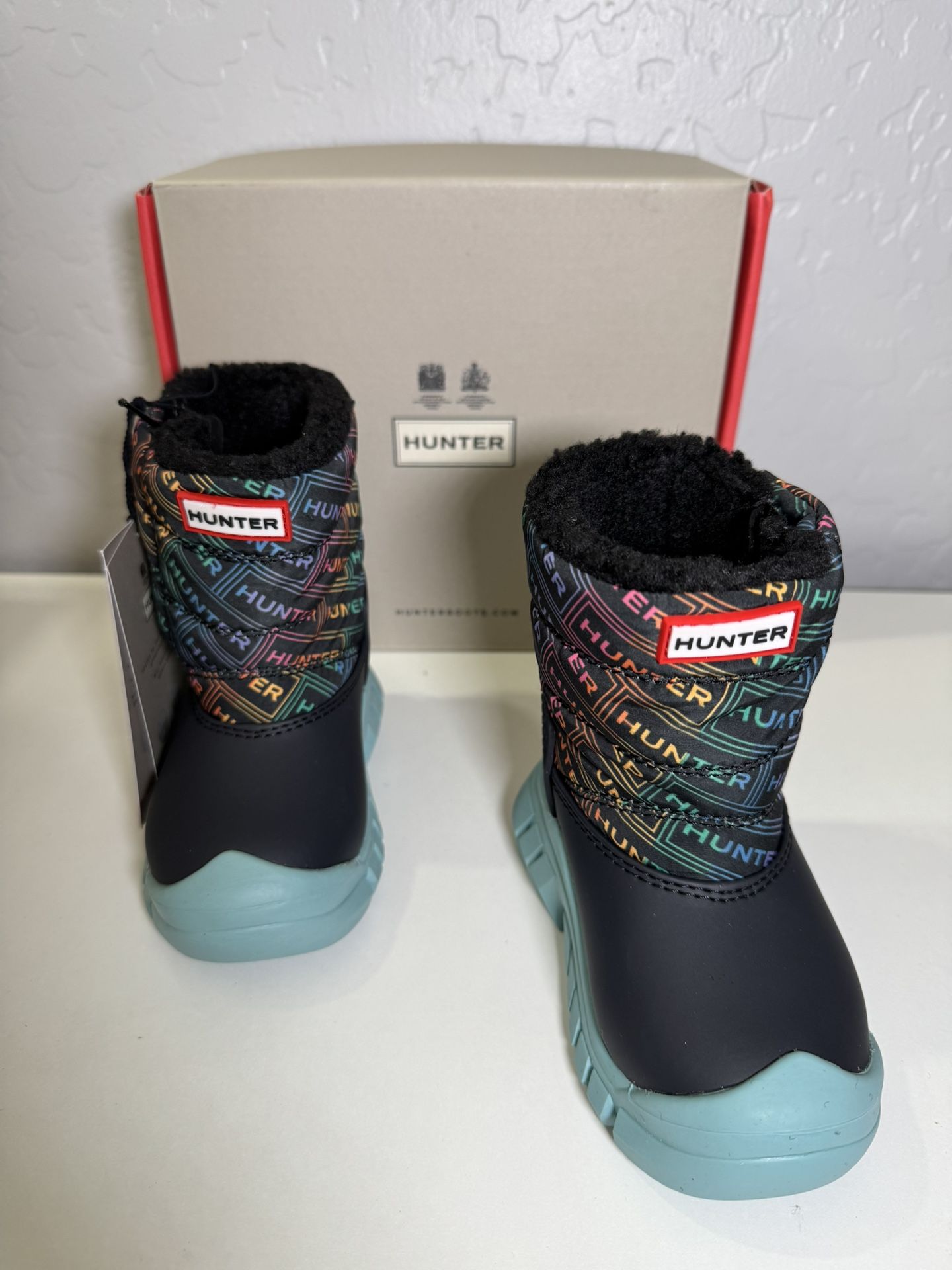 NWT Hunter cold weather snow boots 5M infant