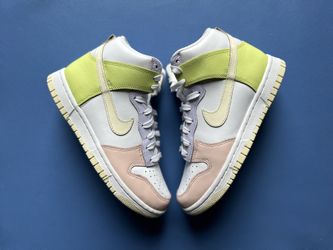 WOMENS NIKE DUNK HIGH